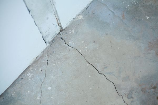 Cost of Garage Crack Repair in Richland