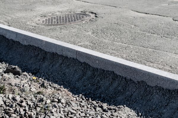 Cost of Sidewalk Curbing Repair in Richland